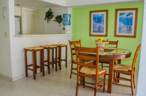 Φωτογραφία από το άλμπουμ του ENNA INN IXTAPA DEPARTAMENTOS ViSTA AL MAR σε Ixtapa