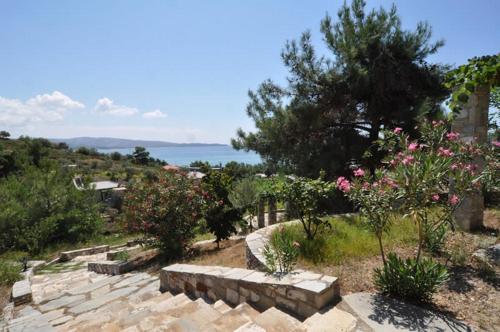 Gallery image of Arsinoi Stonehouses in Limenaria