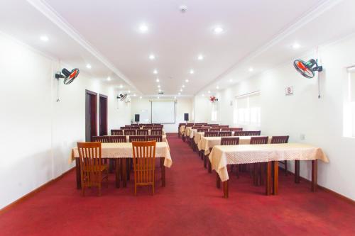 Restoran atau tempat lain untuk makan di Dong Do Hotel