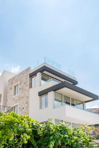 an image of a building at Boka di Mare in Tivat