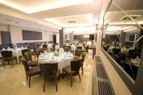 Restoran atau tempat lain untuk makan di AYMİRA HOTEL & SPA