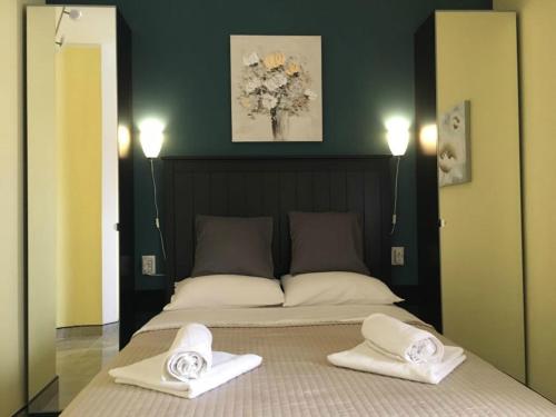 Las Flores studio 5