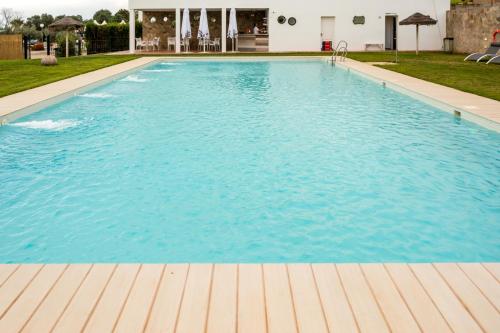 Bazén v ubytování Hotel Nómadas nebo v jeho okolí