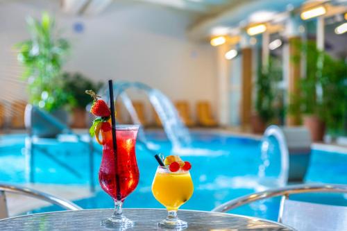 Bazén v ubytování Dráva Hotel Thermal Resort nebo v jeho okolí