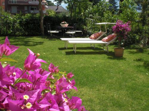 Κήπος έξω από το Residence Diana