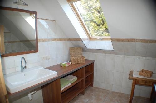 A bathroom at Urlaub am Zechnerhof