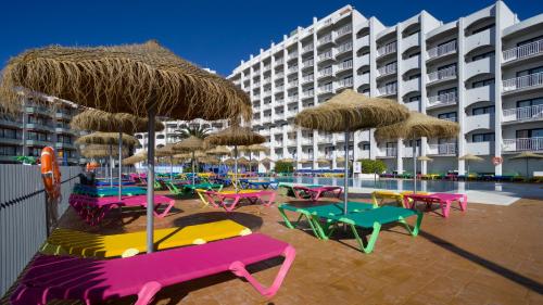 Bazén v ubytování Medplaya Hotel Bali nebo v jeho okolí