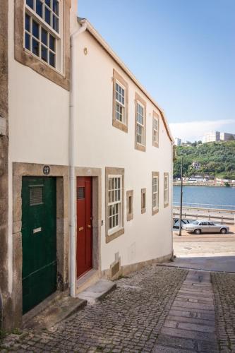 Douro River Studios