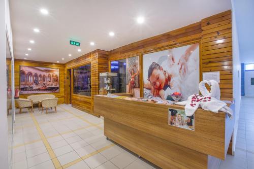 Numa Konaktepe Hotel - All Inclusiveのロビーまたはフロント