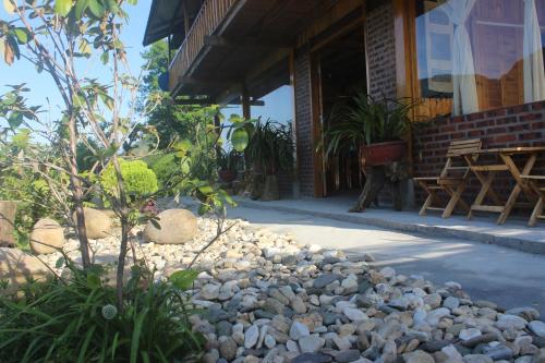 Hmong house Sapaにある庭