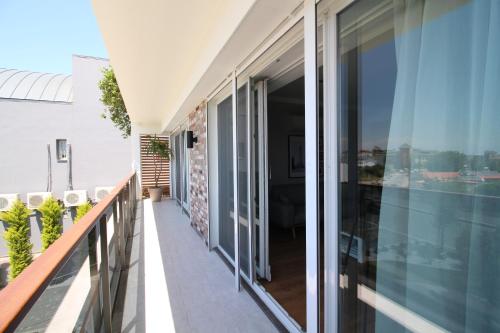 Balkoni atau teres di Elia Apartments