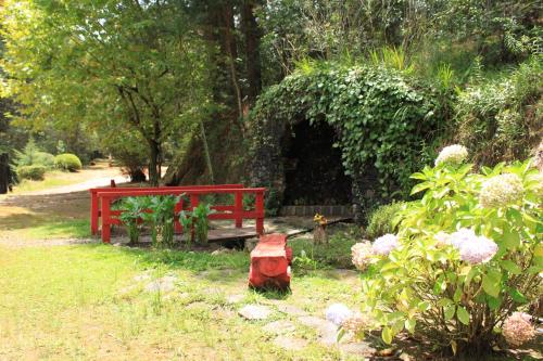 Taman di luar Hotel Recanto São Cristóvão - Próximo ao parque Tarundu