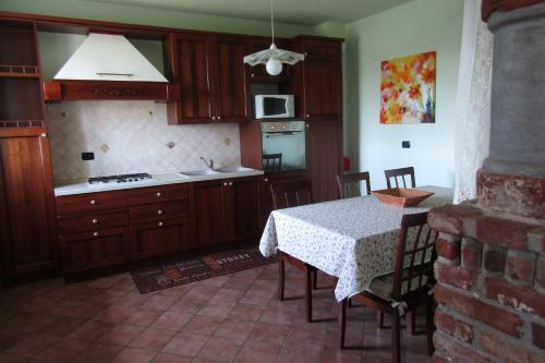 Una cocina o zona de cocina en Villa Lavanda
