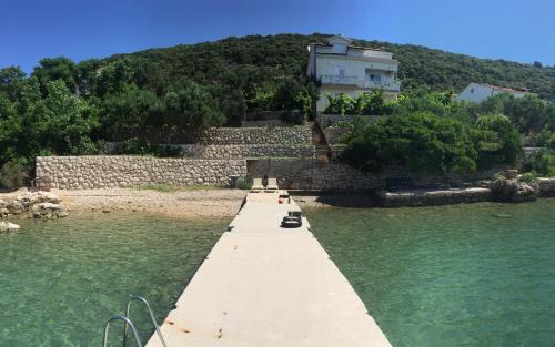 Apartments and rooms Krstina