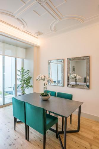 Courtyard & Elegance Apartment