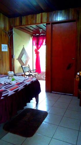 Gambar di galeri bagi Pensión y Cabinas Colibrí B&B Costa Rica di Monteverde Costa Rica