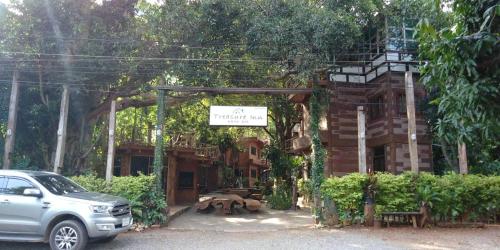Κήπος έξω από το Treasure Inn Khaoyai