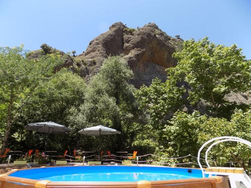 Bazén v ubytování Guesthouse Eleftherios nebo v jeho okolí