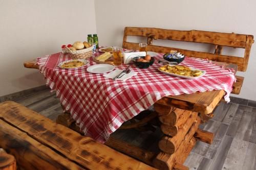 Φαγητό σε αυτός ο ξενώνας ή κάπου εκεί κοντά