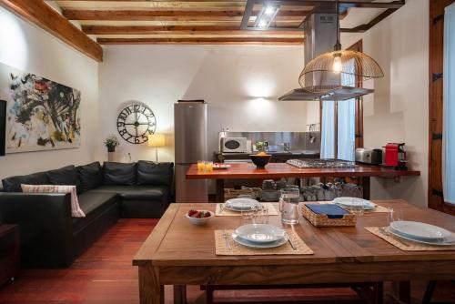 Habitat Apartments Ferran