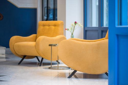 A seating area at Bahar Boutique Hotel