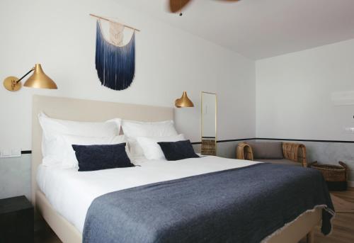 Katil atau katil-katil dalam bilik di Mikasa Ibiza Boutique Hotel ADULTS ONLY