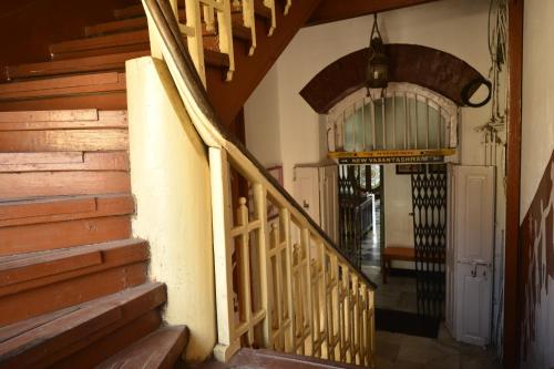 Foto dalla galleria di Hostel Vasantashram CST Mumbai, Free Wifi with 1940s Retro vibe a Mumbai