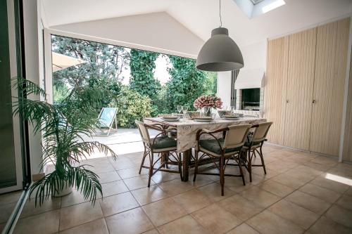 Gallery image of Villa Dvojac Holiday house with Jacuzzi and grill in Jadranovo