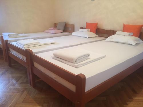Vuode tai vuoteita majoituspaikassa Apartment Eka