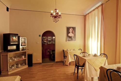 TV a/nebo společenská místnost v ubytování Hotel Romagna