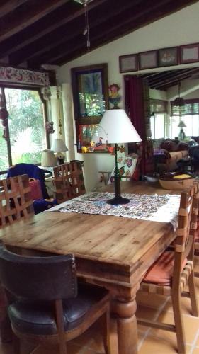 Ruang duduk di Casa Kin33