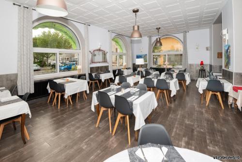 ห้องอาหารหรือที่รับประทานอาหารของ Hotel du Levant