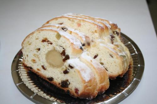 a bundt cake sitting on a muffin tin at Auberge Keur Diame in Dakar