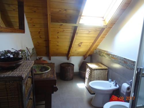 Ένα μπάνιο στο CABAÑA EN MIRAMAR