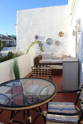 Estepona - Playa - Estudio con terraza solárium Pi16