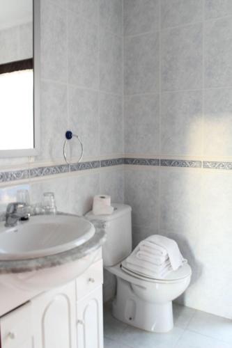 Estepona - Playa - Estudio con terraza solárium Pi16