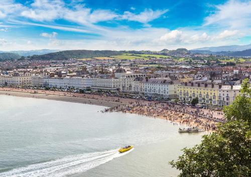 Gallery image of The Clovelly in Llandudno