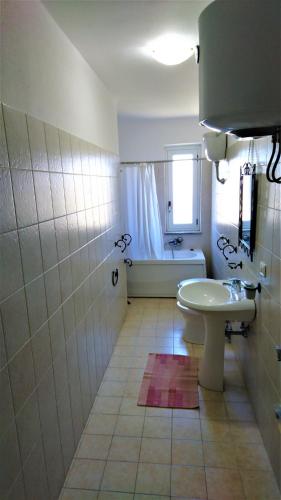 Ένα μπάνιο στο Casa Maja