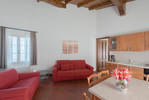 Gallery image of Village Hotel Lucia in Tremosine Sul Garda