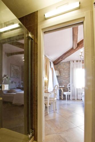 Una cama o camas en una habitación de Strada Giulia 16