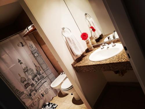 Ένα μπάνιο στο Modern Apartment Rivas - Swimming Pool