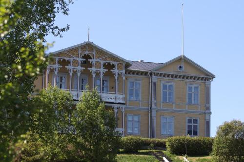 Filipsborg, the Arctic Mansion – Photos 3