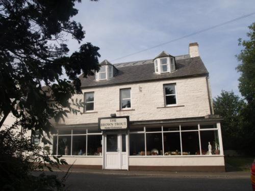 Gallery image of The Brown Trout Hotel in Watten