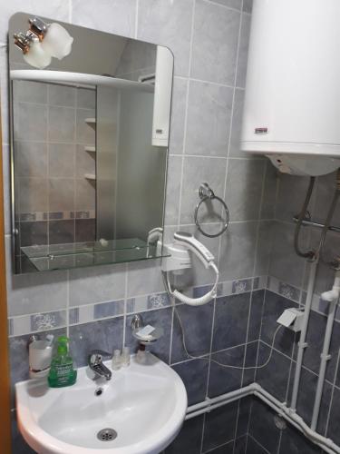 A bathroom at Rooms Skorpijon
