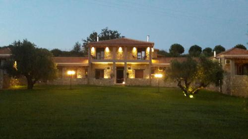 Gallery image of Apollonion Hotel in Andritsaina