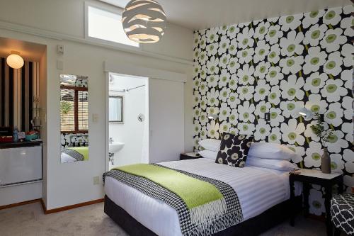 Postel nebo postele na pokoji v ubytování Boutique Hotel Kaikoura