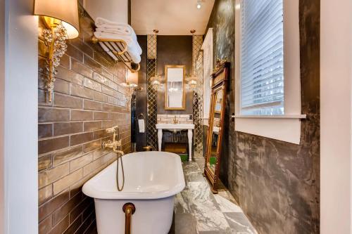 The Holiday Chalet Victorian – Photos 3