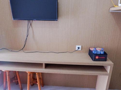 Gallery image of Cozy 1BR Scientia Residence Apartment near Summarecon Mall Gading Serpong By Travelio in Tangerang