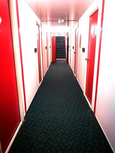 Photo de la galerie de l'établissement Lemon Hotel Ch Futuroscope, à Châtellerault