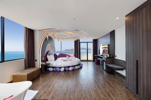 Гостиная зона в V Hotel Nha Trang